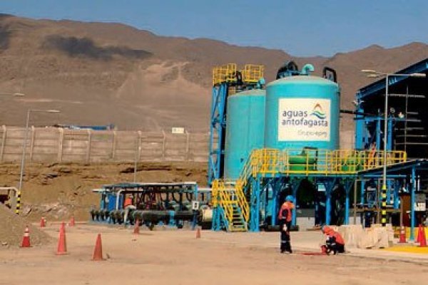 Aguas Antofagasta y SISS acuerdan congelar la tarifa del agua por los próximos cinco años
