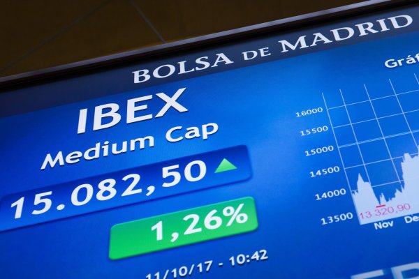 Bolsas mundiales se toman un respiro del coronavirus a la espera de estímulos de los bancos centrales