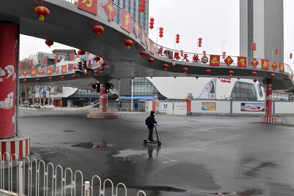 Actividad de servicios en China tuvo en febrero el peor mes de la historia por coronavirus