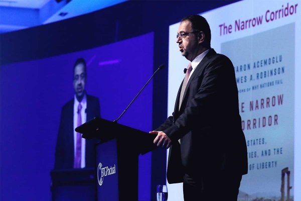 La jornada de Daron Acemoglu en Chile