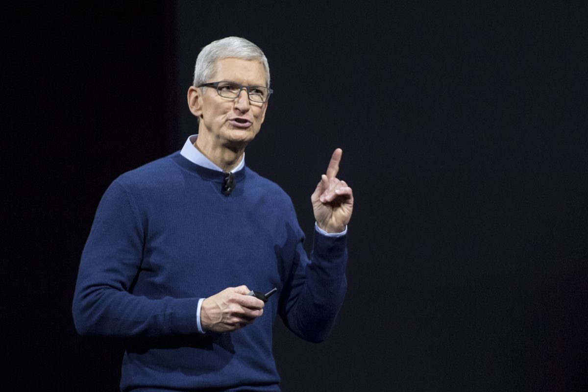 <p>Covid-19: CEO de Apple señala que la compañía vive un "momento dificultoso" y anuncia teletrabajo para sus trabajadores a nivel global</p>