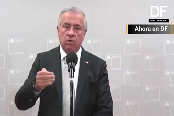 <p>Mañalich: Seguros de salud deben "financiar el cuidado" de una persona con Coronavirus</p>