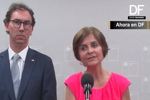 <p>Ahora: Primer colegio en cuarentena por dos casos de Coronavirus en Chile</p>