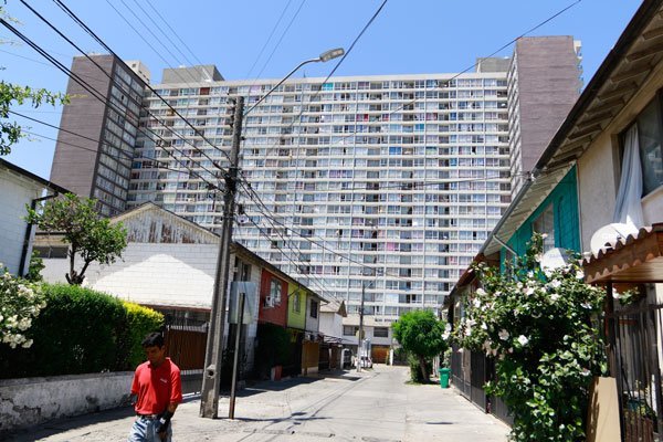 Corte Suprema zanjará disputa por invalidación de permisos de edificación en Estación Central