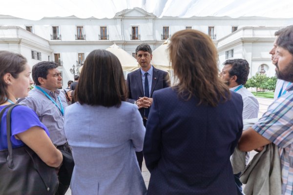 Ministerio de Ciencia reúne investigadores y laboratorios para apoyar plan de acción por coronavirus