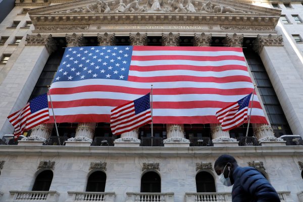 Economistas advierten que ya estamos en una recesión global
