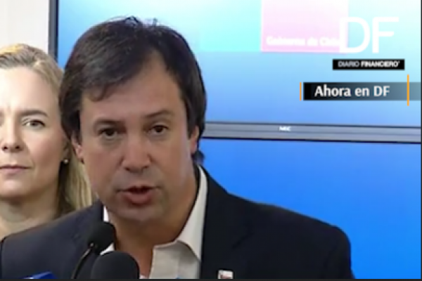 <p>Ahora en DF: Ministro Palacios anuncia cierre de malls en todo el país a contar de este jueves</p>