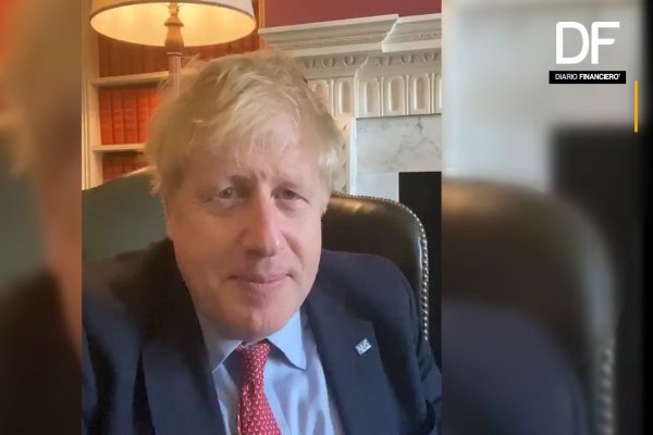 <p>Boris Johnson da positivo en coronavirus y él mismo da la noticia por su Twitter</p>