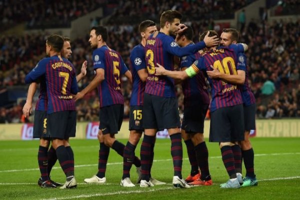 El fútbol también es golpeado: Barcelona y jugadores acuerdan rebajar los sueldos en 70%