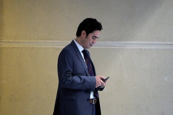 El hilo en Twitter en el cual el ministro Briones salió a defender el proyecto de protección de empleo