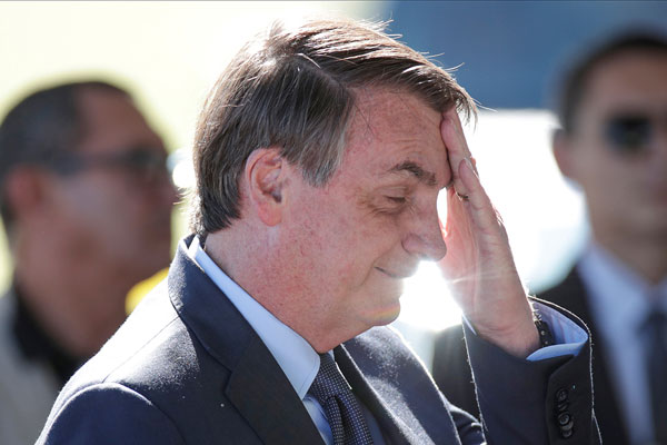 Negacionismo del coronavirus amenaza el futuro político de Bolsonaro