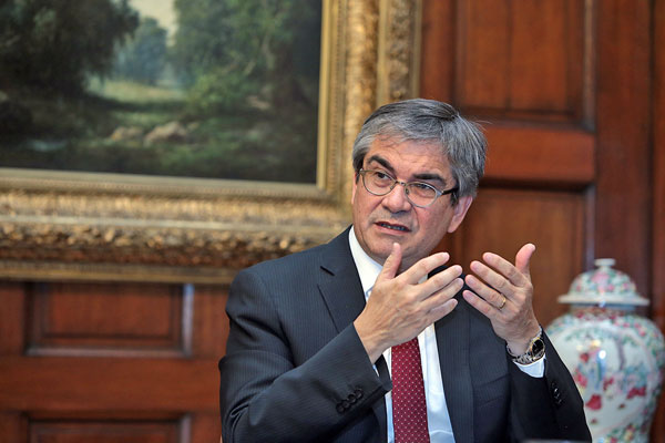 Marcel destaca que una recuperación rápida requiere mantener empresas en pie y trabajadores listos