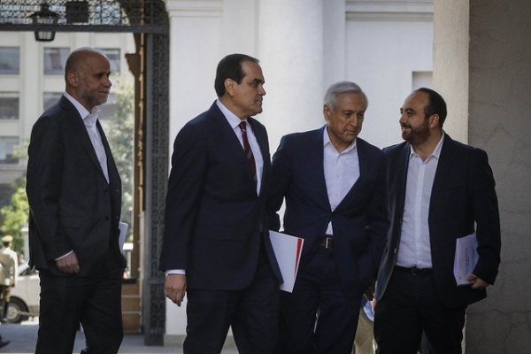 Oposición propone plan de medidas económicas de apoyo a trabajadores y PYME