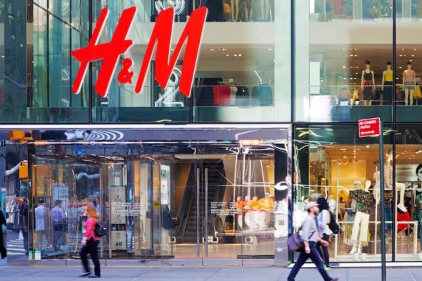 Ventas de H&M caen casi a la mitad en marzo debido al coronavirus y advierte que enfrentarán pérdidas