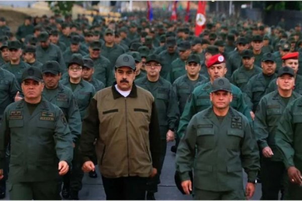<p>Misterio rodea frustrado "complot" para liberar a Venezuela</p>