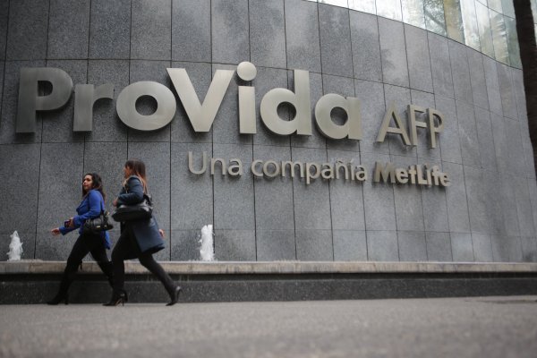 Retiro de ahorros previsionales: AFP ProVida solicita alegatos ante la Corte Suprema y pide que se oficie al regulador