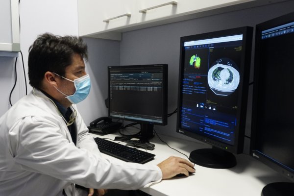Huawei pone a disposición de la Posta Central sistema de Inteligencia Artificial para detectar coronavirus