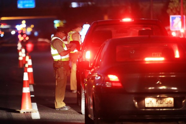 Carabineros informa que más de 600 personas no respetaron toque de queda anoche