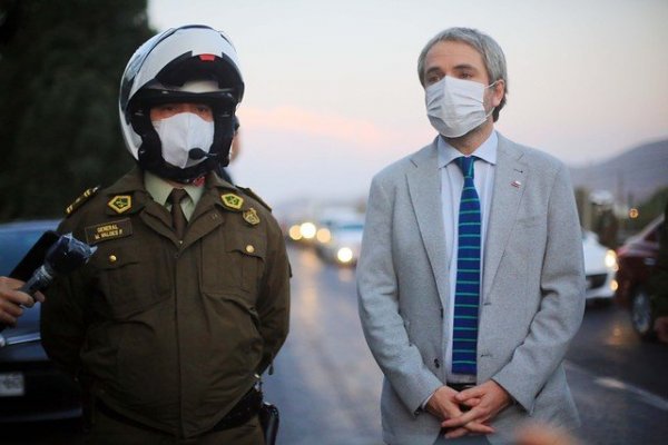 Blumel: Hasta 1000 UTM de multa arriesgan quienes intenten traspasar cordones sanitarios sin autorización