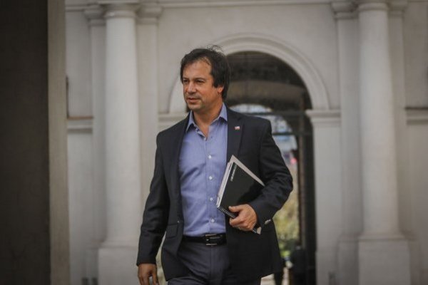 Ministro Palacios por proyecciones del FMI: “Demuestran el fuerte impacto de la crisis en la economía”