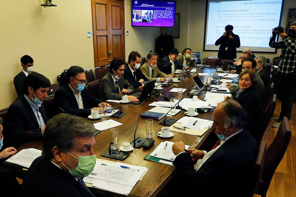 Gobierno incluiría a actores no bancarios en medidas de liquidez a través de Fogain