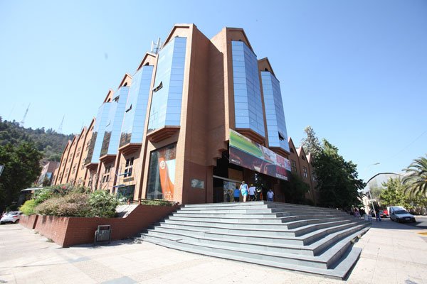 Canal 13 cierra 2019 con pérdidas de $ 6.499 millones