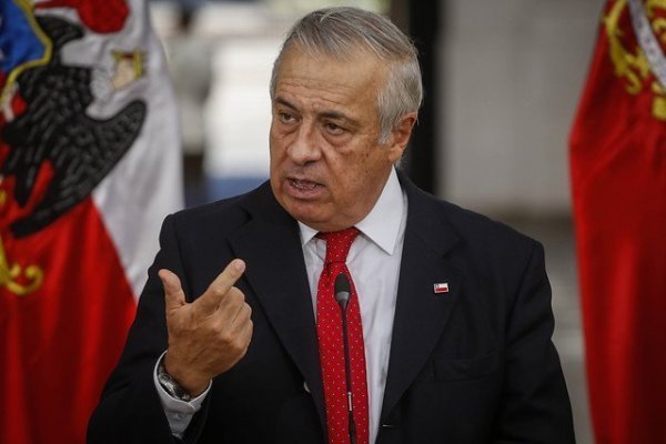 Mañalich: "El cierre del comercio es un tema voluntario y corresponde al Ministerio de Economía llegar a acuerdo con ellos"