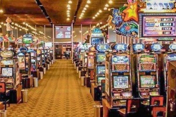 Fitch rebaja calificación de Enjoy tras someterse a proceso de reorganización