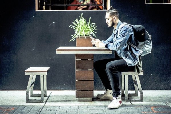 Aprovechar las caídas de las acciones, la nueva obsesión de los millennials