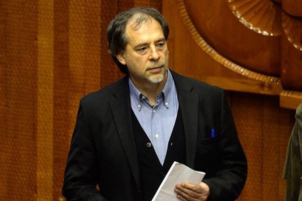 Girardi (PPD) valoró “cambio de tono” del gobierno tras cita con Piñera y Mañalich