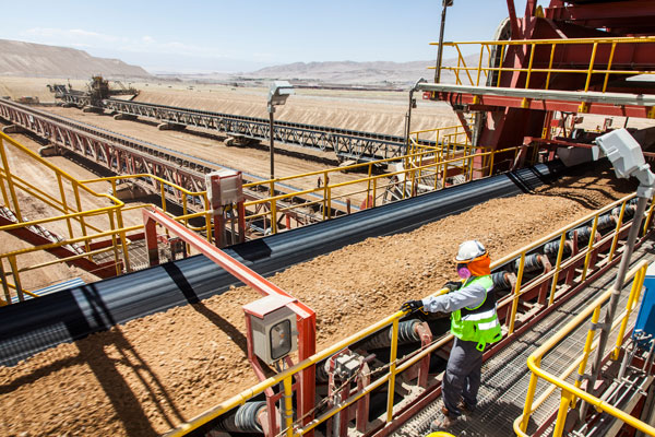 Codelco busca fórmula para acelerar adjudicación de megadesaladora evitando nueva licitación