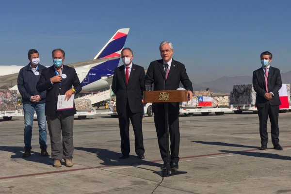 Piñera respalda gestión de Mañalich y defiende oportunidad de decretar cuarentena en la Región Metropolitana