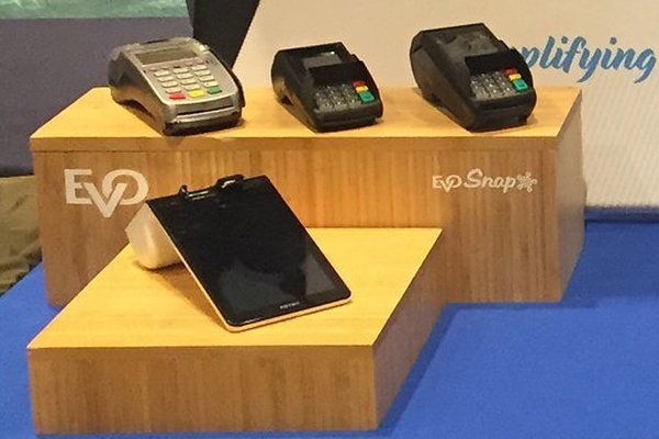 Los problemas del socio estadounidense de Bci en el negocio de medios de pago para registrar su marca en Chile