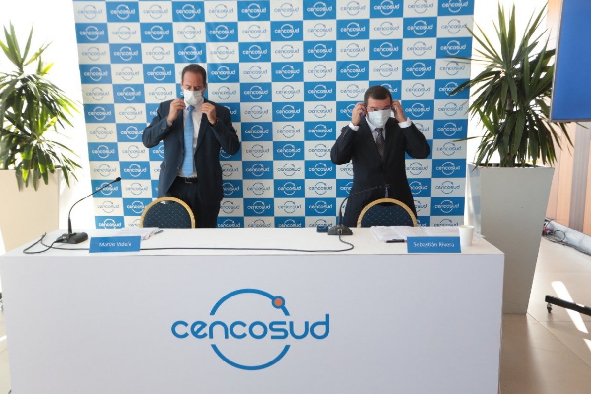 <p>Actas dan cuenta que AFP aprobaron que Cencosud repartiera el 80% de sus dividendos</p>