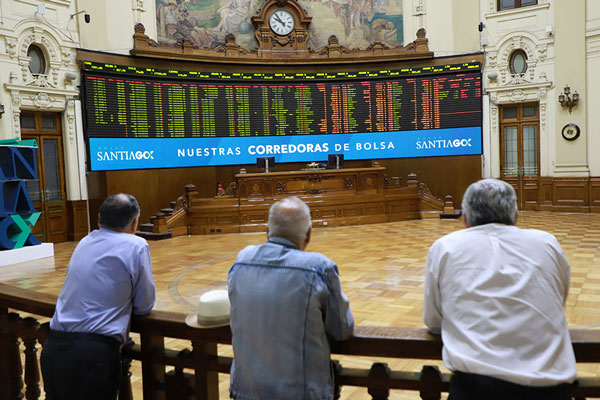 Corredoras: suben transacciones, pero bajan ingresos por intermediación