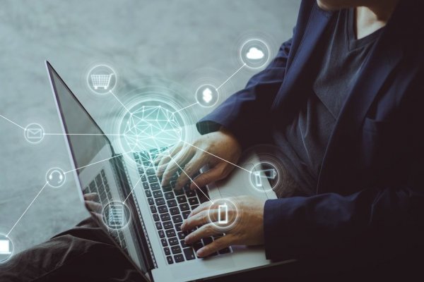 Solo tres de cada diez usuarios de Internet en la región cree que la banca online cuida sus datos financieros