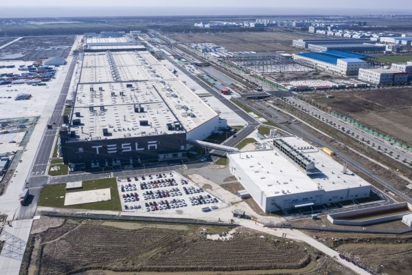 <p>Acuerdo entre start-ups de baterías crearía la primera “gigafábrica” de Reino Unido</p>