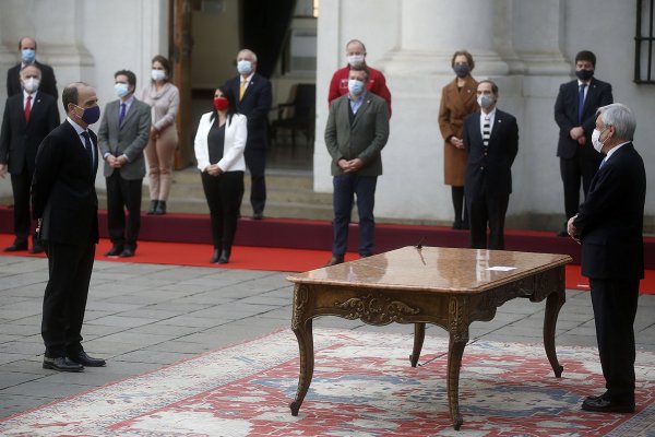 El ajuste de gabinete con que Piñera busca blindar su plan de emergencia transversal