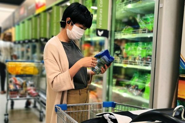 Walmart reduce horarios en 34 locales de la Región Metropolitana ante alza en el número de contagios