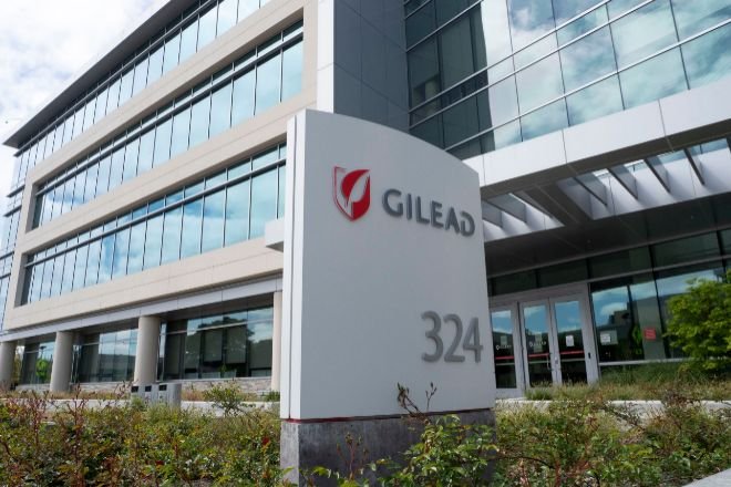 <p>Multinacionales toman medidas por Covid-19 (Parte XV): Gilead fija precio de medicamento en US$ 390 por vial</p>
