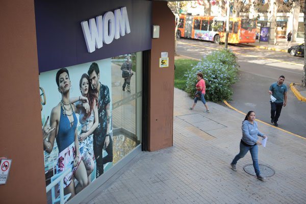 Wom se abre paso a la televisión de pago con inscripción de marca