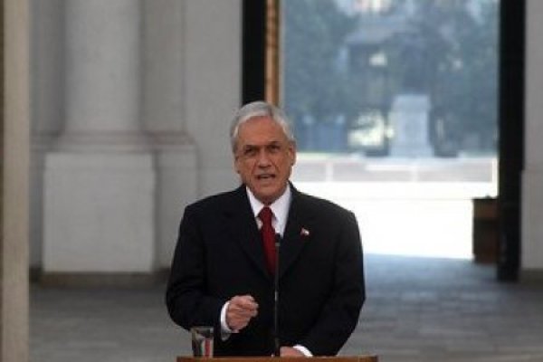 Presidentes Piñera y Fernández conversan sobre coronavirus y recuperación económica
