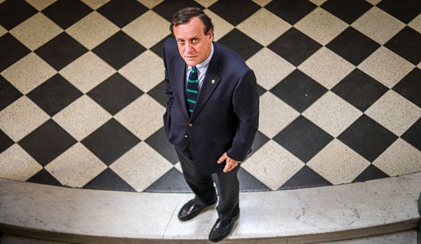 <p>Rector de la UC descarta que manejo y comunicación de datos del Covid-19 en Chile se delegue al mundo académico</p>
