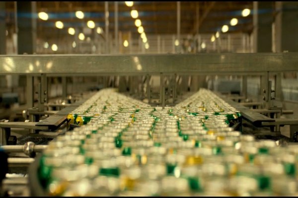 CCU y Central Cervecera de Colombia disponen vuelo humanitario para repatriar a ciudadanos chilenos y colombianos