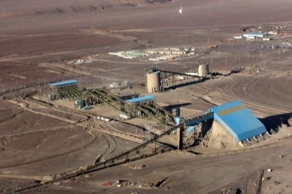 <p>Un 40% menos de mineral chancado decidió procesar El Abra.</p>