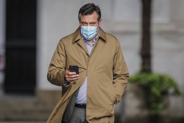 <p>El primer traspié de Sichel en BancoEstado: sindicato rechaza nuevos horarios de atención</p>