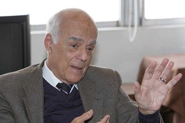 Sacar plata a cambio de postergar la jubilación, la idea de Joseph Ramos para el retiro de fondos de las AFP