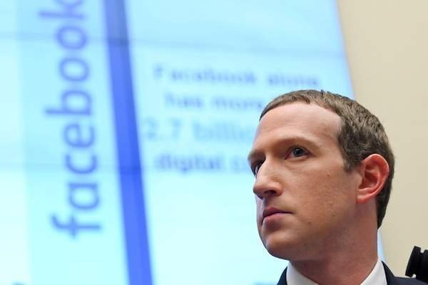 Aumenta presión sobre Mark Zuckerberg tras boicot publicitario de las grandes empresas
