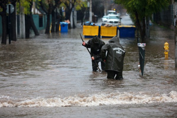 Inundaciones y cortes de luz deja sistema frontal desde Atacama al Bío Bío