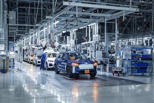 ¿Signos globales de reactivación? Manufactura vuelve a crecer en EEUU, Francia, Reino Unido y Brasil